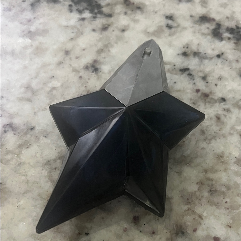 Thierry Mugler Star-Shaped Black and Silver Bottle - Picture 4 of 4
